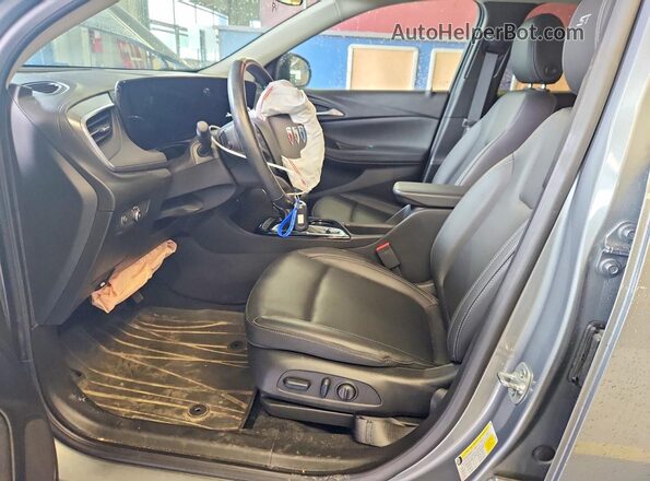 KL4AMESL6RB180190 2024 BUICK ENCORE Silver Widok wnętrza z przodu