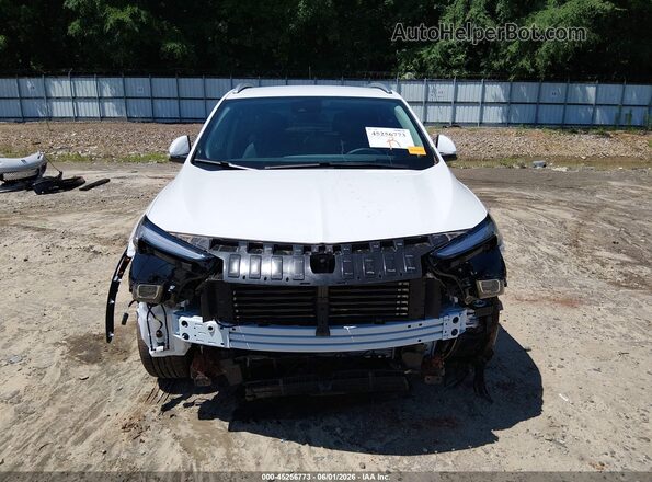 KL4AMESL6TB054547 2026 BUICK ENCORE White Вид задньої частини салону