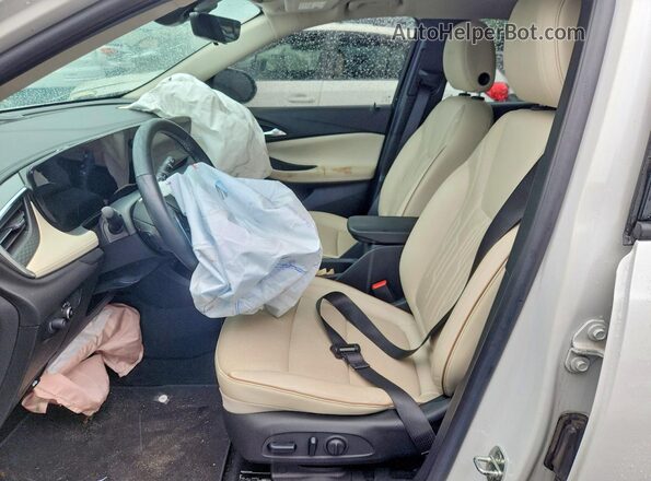 KL4AMFSL8RB019281 2024 BUICK ENCORE Белый Вид салона спереди