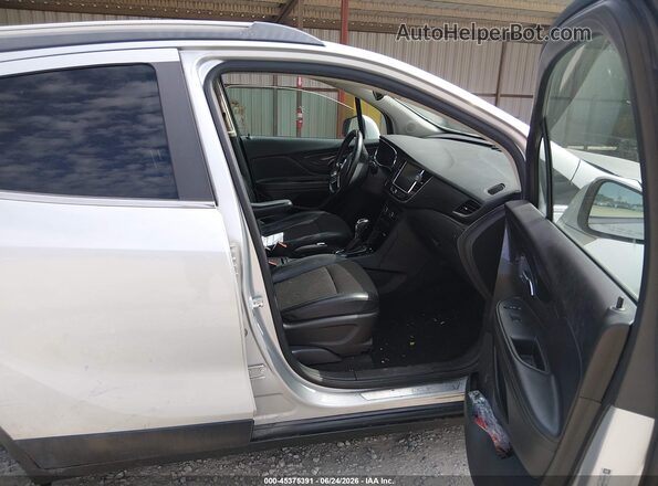 KL4CJ1SB1KB889889 2019 BUICK ENCORE Silver Widok wnętrza z przodu