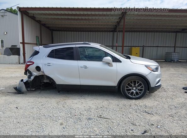 KL4CJ1SB1KB889889 2019 BUICK ENCORE Silver Widok wnętrza z tyłu