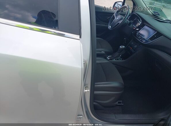 KL4CJ1SB2JB570628 2018 BUICK ENCORE Silver Вид салону спереду