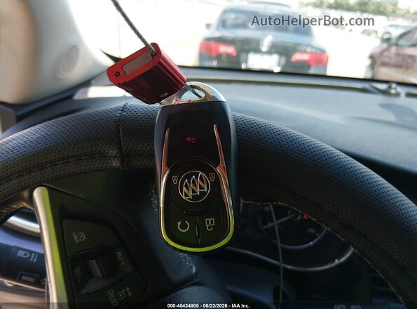 KL4CJ1SB5JB685496 2018 BUICK ENCORE White Вид панелі приладів