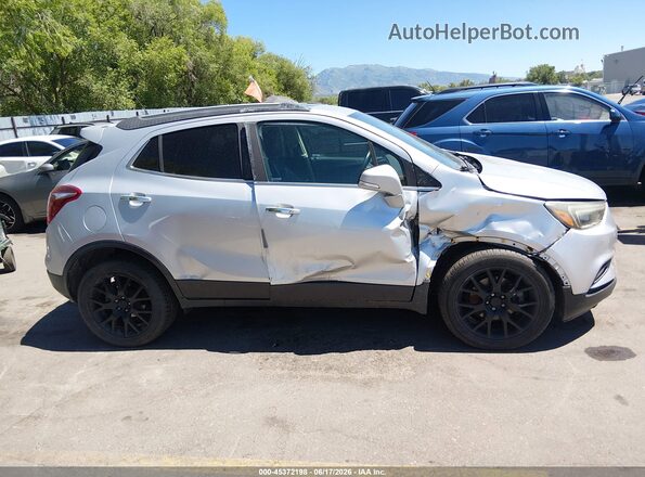 KL4CJ2SB0KB714216 2019 BUICK ENCORE Silver Vista interior trasera