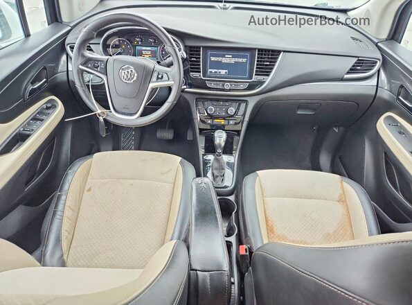 KL4CJASB0HB150909 2017 BUICK ENCORE Белый Вид панели приборов