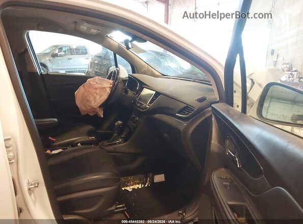 KL4CJASB0MB304383 2021 BUICK ENCORE White Vista interior delantera