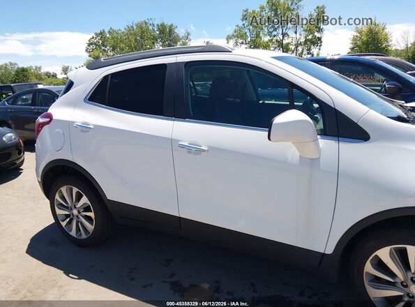 KL4CJASB1LB325712 2020 BUICK ENCORE White Widok wnętrza z tyłu