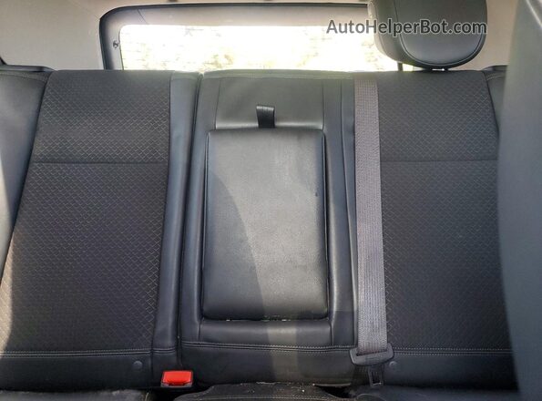 KL4CJASB3JB558875 2018 BUICK ENCORE Silver Widok tylnych siedzeń