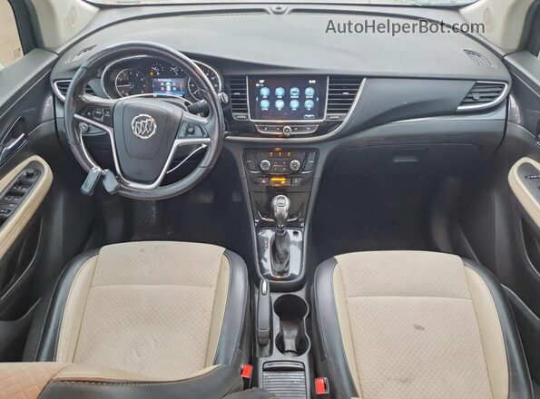 KL4CJASB3LB077074 2020 BUICK ENCORE White Widok deski rozdzielczej