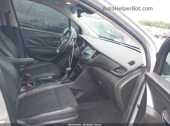 KL4CJASB5HB109319 2017 BUICK ENCORE Silver Вид салону спереду