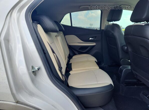 KL4CJASB6HB185048 2017 BUICK ENCORE White Սալոնի հետևի տեսք