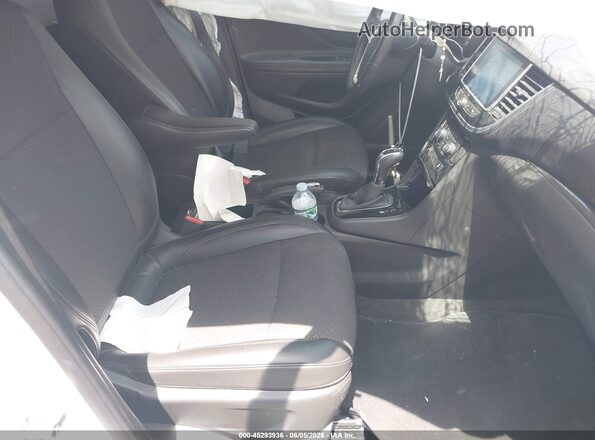 KL4CJASB7LB058995 2020 BUICK ENCORE Белый Вид салона спереди