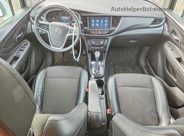 KL4CJASB8HB178974 2017 BUICK ENCORE White Вид панелі приладів