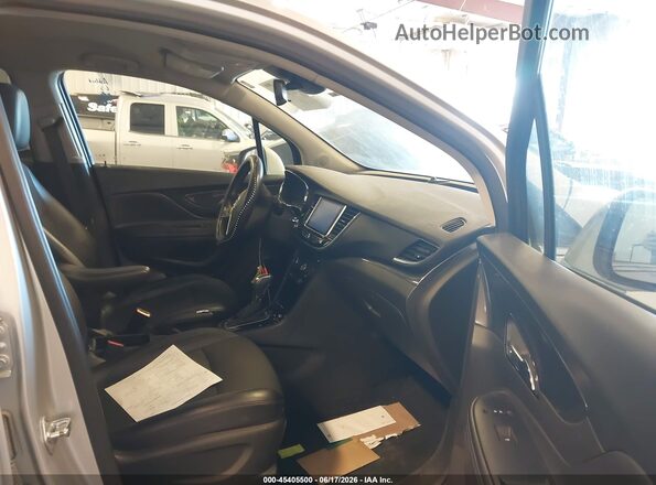 KL4CJASBXKB910951 2019 BUICK ENCORE Silver Вид салону спереду