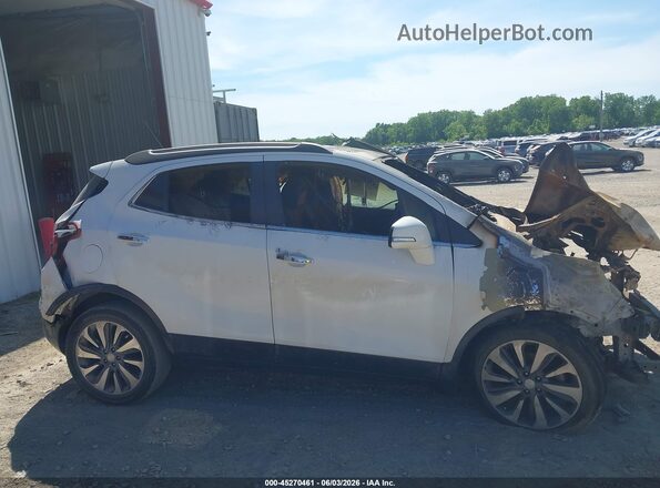 KL4CJBSB9JB575296 2018 BUICK ENCORE White Widok zestawu wskaźników