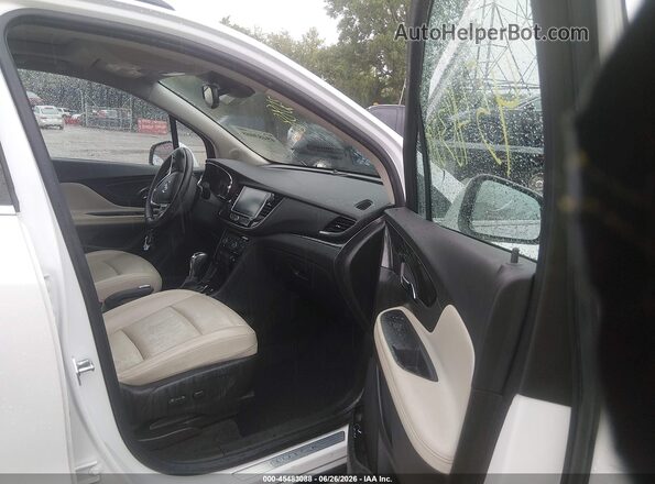 KL4CJCSB1JB517849 2018 BUICK ENCORE White Front interior view