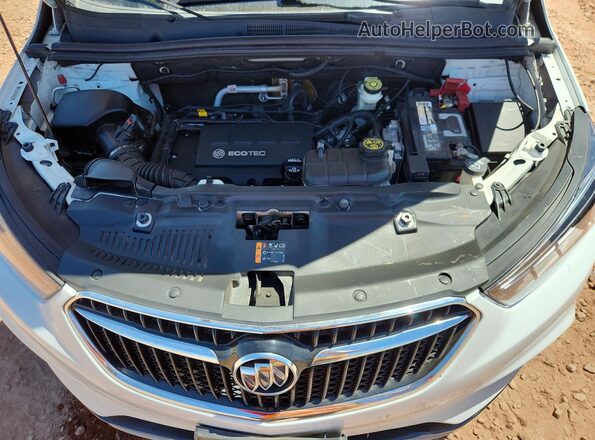 KL4CJCSB2HB010078 2017 BUICK ENCORE White Vista del compartimento del motor