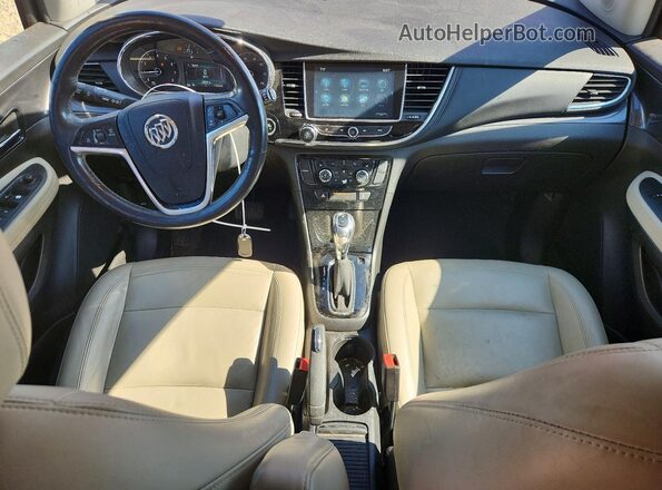 KL4CJCSB3JB609254 2018 BUICK ENCORE Red Vista del salpicadero