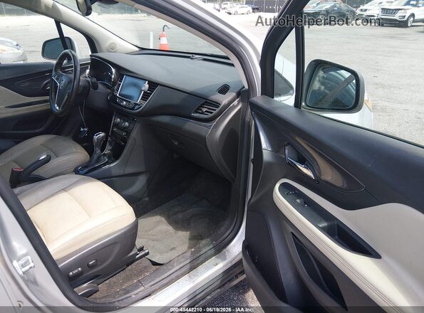KL4CJCSB5HB182766 2017 BUICK ENCORE Silver Front interior view