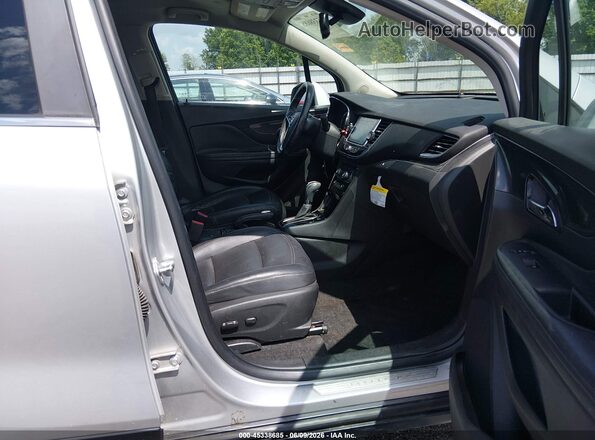 KL4CJCSBXHB004898 2017 BUICK ENCORE Silver Front interior view