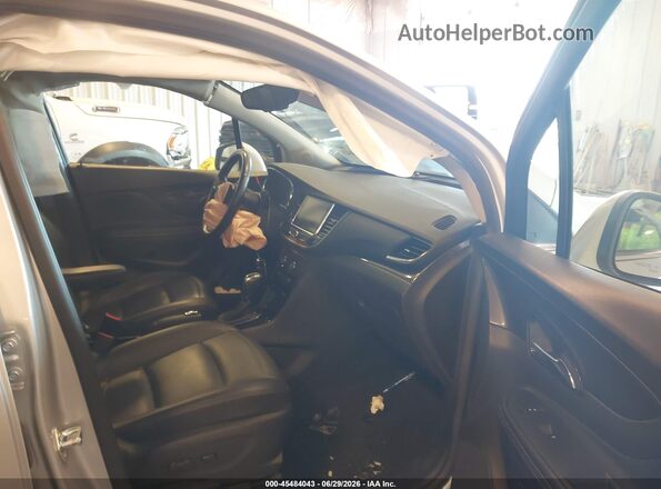 KL4CJCSM0KB883367 2019 BUICK ENCORE Серебряный Вид салона спереди