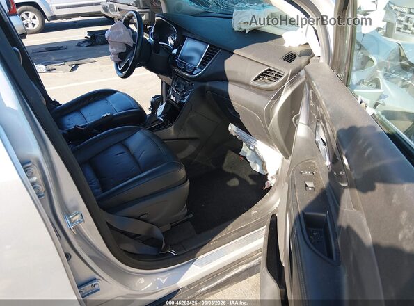 KL4CJCSM4KB881931 2019 BUICK ENCORE Серебряный Вид салона спереди