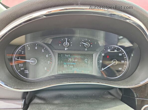 KL4CJCSM6JB713061 2018 BUICK ENCORE Красный Вид щитка приборов