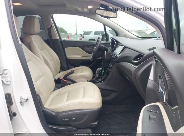 KL4CJDSB3HB256952 2017 BUICK ENCORE White Front interior view