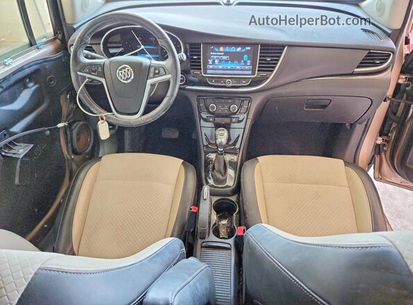 KL4CJESB3JB510915 2018 BUICK ENCORE Tan Dashboard view
