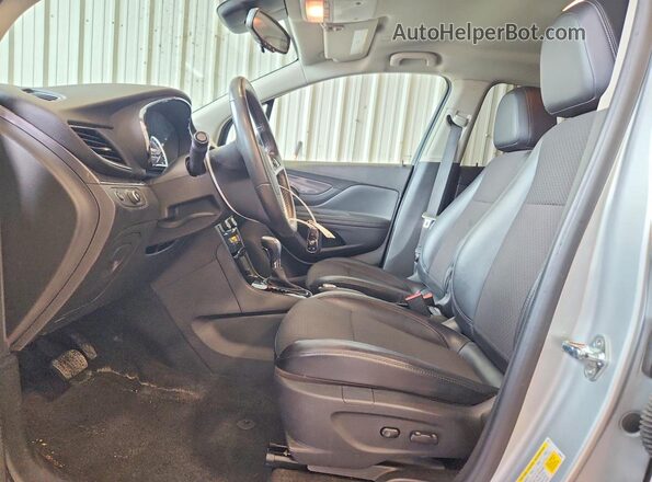 KL4CJESB3KB896799 2019 BUICK ENCORE Серебряный Вид салона спереди