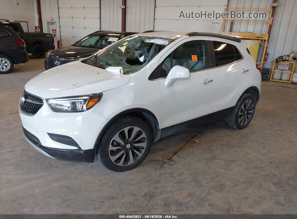 KL4CJESB8MB324405 2021 BUICK ENCORE White Առջևի ձախ երեք քառորդ տեսարան