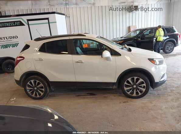 KL4CJESB8MB324405 2021 BUICK ENCORE White Սալոնի հետևի տեսք