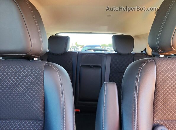 KL4CJESM0NB567905 2022 BUICK ENCORE Red Rear seats view