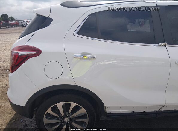 KL4CJESM2NB515398 2022 BUICK ENCORE White Սալոնի 360 աստիճան տեսք