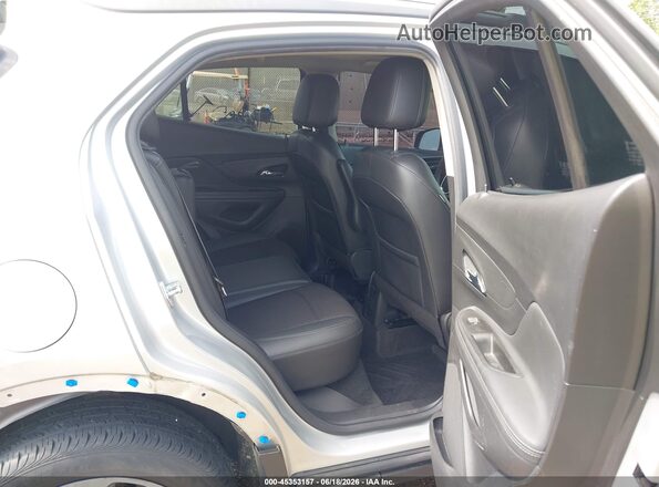 KL4CJESM4NB555160 2022 BUICK ENCORE Silver VIN კოდის სტიკერის ხედი
