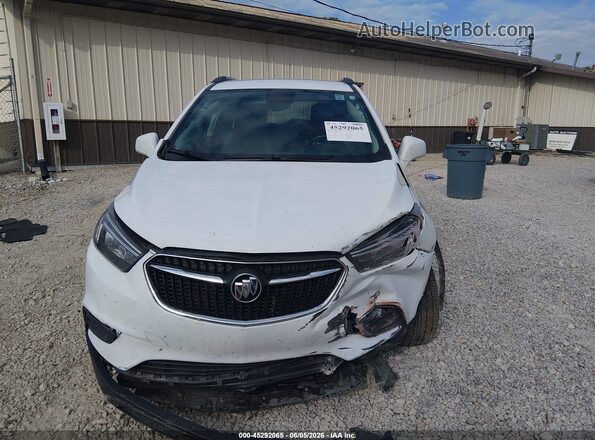 KL4CJESM6MB365116 2021 BUICK ENCORE White Widok wnętrza z tyłu