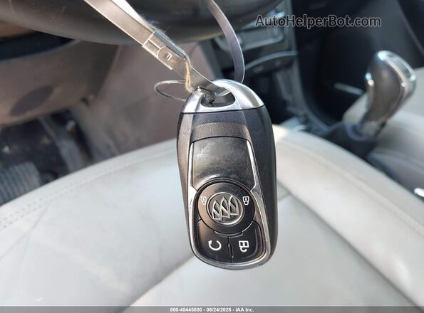 KL4CJGSB6JB584339 2018 BUICK ENCORE Черный Вид панели приборов