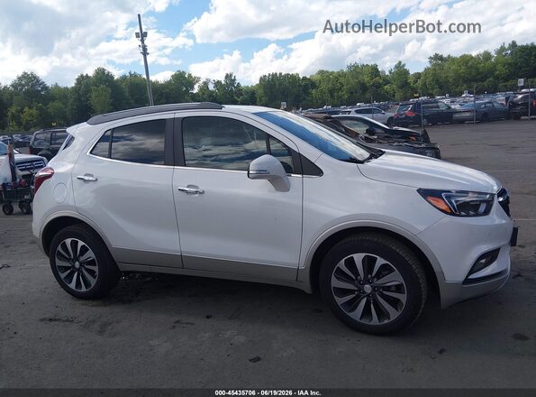 KL4CJHSB8JB625933 2018 BUICK ENCORE Белый Вид задней части салона