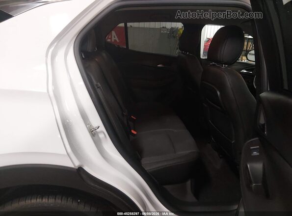 KL4MMBS23PB020719 2023 BUICK ENCORE White Vista de la etiqueta del VIN