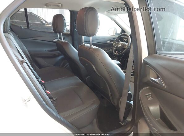 KL4MMBS2XNB098010 2022 BUICK ENCORE White VIN sticker view