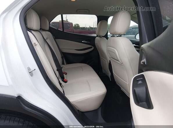 KL4MMDS21PB098489 2023 BUICK ENCORE White VIN კოდის სტიკერის ხედი