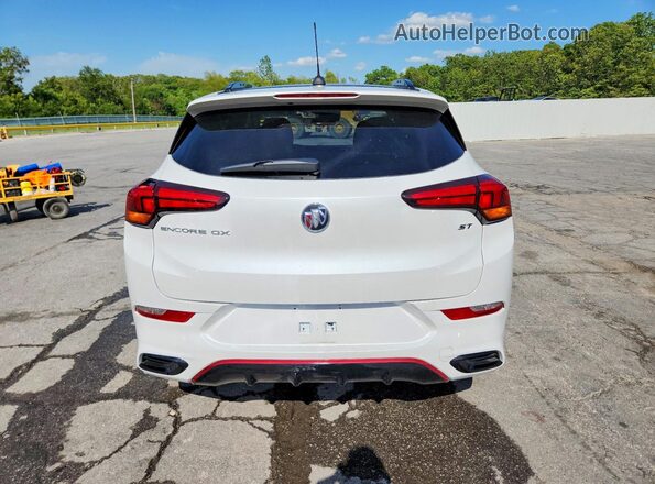 KL4MMDS28LB126539 2020 BUICK ENCORE Белый Вид сзади