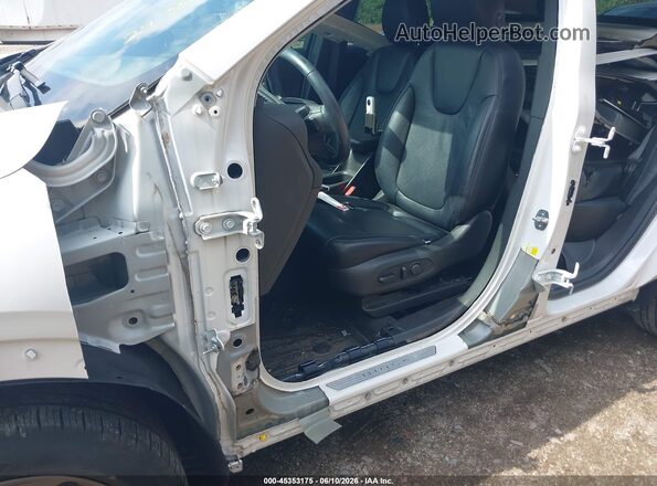 KL4MMESL7NB123519 2022 BUICK ENCORE White Դիմացի տեսք