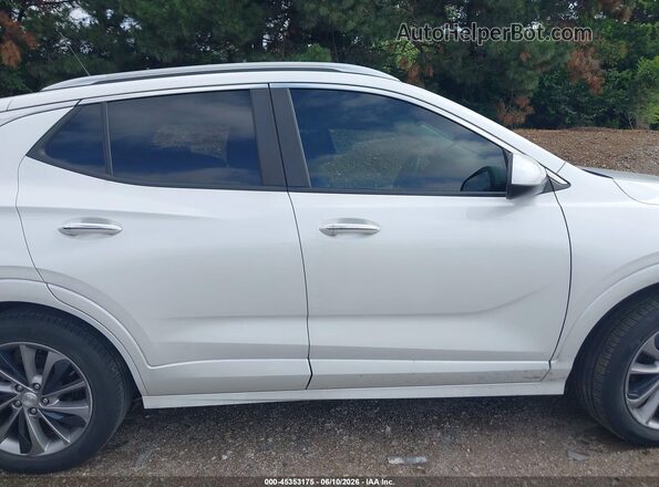 KL4MMESL7NB123519 2022 BUICK ENCORE White Սալոնի 360 աստիճան տեսք