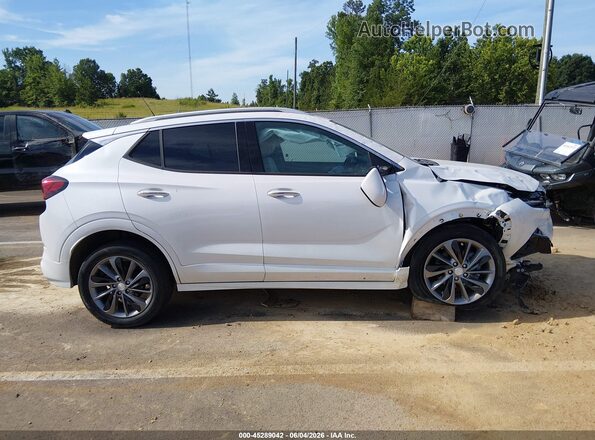 KL4MMFSL8LB133964 2020 BUICK ENCORE White Widok wnętrza z tyłu