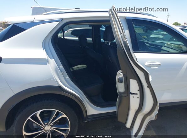 KL4MMFSL9NB088374 2022 BUICK ENCORE White VIN կոդի պիտակի տեսք