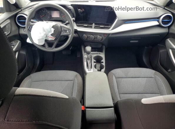 KL77LFE24RC097750 2024 CHEVROLET TRAX Blue Вид панелі приладів