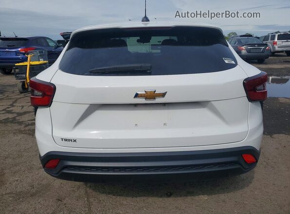 KL77LFE25RC006677 2024 CHEVROLET TRAX White Vista trasera