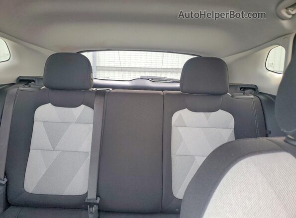 KL77LFE25RC006677 2024 CHEVROLET TRAX White Vista de los asientos traseros