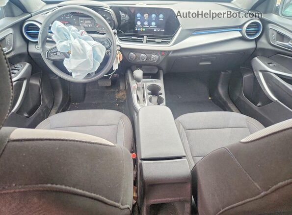 KL77LFE25RC091441 2024 CHEVROLET TRAX Black Առջևի վահանակի տեսք